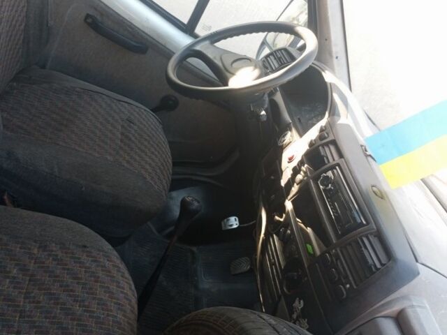 ГАЗ 2217 Соболь 2005 у Одесі на Automoto.ua Білий ГАЗ 2217 Соболь, об'ємом двигуна 2.3 л та пробігом 20 тис. км за 1500 $, фото 7 на Automoto.ua