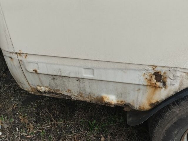 Белый ГАЗ 2217 Соболь, объемом двигателя 2.3 л и пробегом 280 тыс. км за 2050 $, фото 4 на Automoto.ua