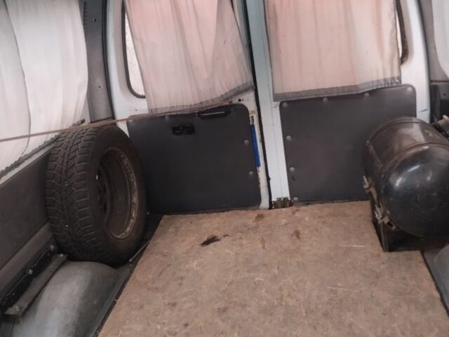 Белый ГАЗ 2217 Соболь, объемом двигателя 2.3 л и пробегом 280 тыс. км за 2050 $, фото 7 на Automoto.ua