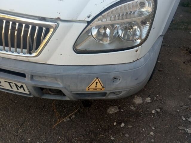 ГАЗ 2217 Соболь 2005 у Одесі на Automoto.ua Білий ГАЗ 2217 Соболь, об'ємом двигуна 2.3 л та пробігом 20 тис. км за 1500 $, фото 5 на Automoto.ua