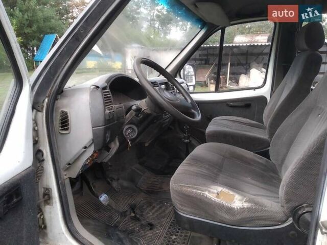 Білий ГАЗ 2217 Соболь, об'ємом двигуна 2.5 л та пробігом 400 тис. км за 1500 $, фото 5 на Automoto.ua