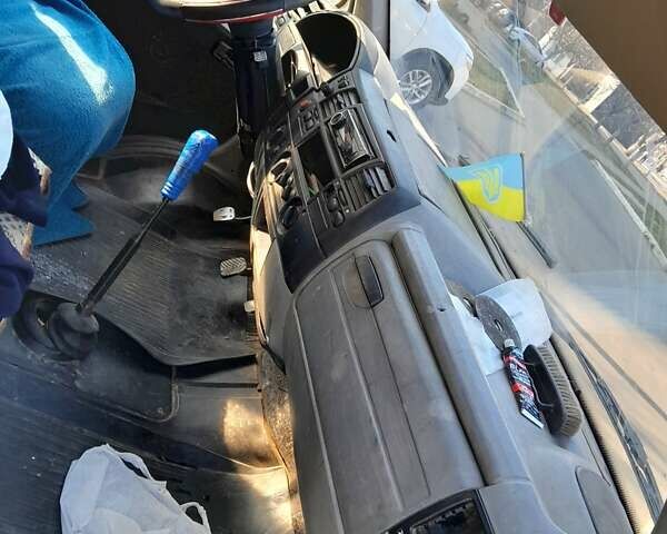 Білий ГАЗ 2217 Соболь, об'ємом двигуна 2.46 л та пробігом 200 тис. км за 2200 $, фото 7 на Automoto.ua
