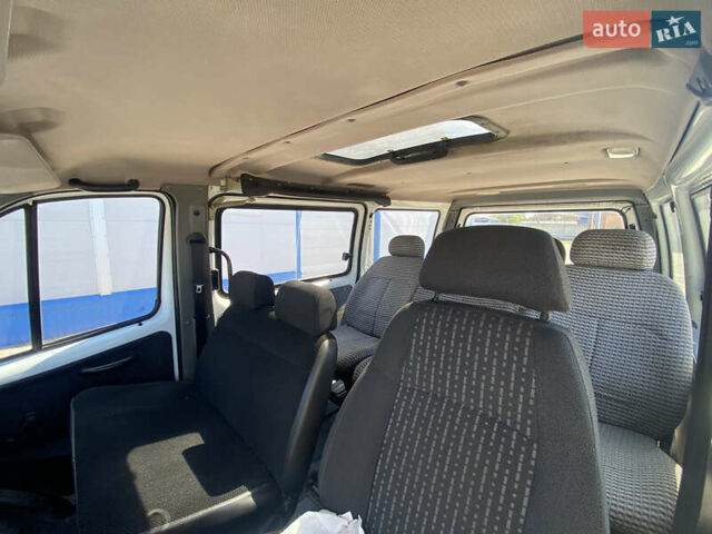 Белый ГАЗ 2217 Соболь, объемом двигателя 0 л и пробегом 99 тыс. км за 3000 $, фото 18 на Automoto.ua