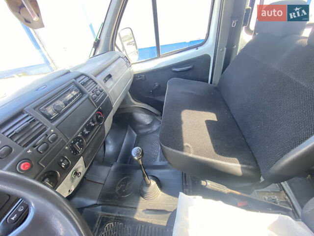 Белый ГАЗ 2217 Соболь, объемом двигателя 0 л и пробегом 99 тыс. км за 3000 $, фото 15 на Automoto.ua