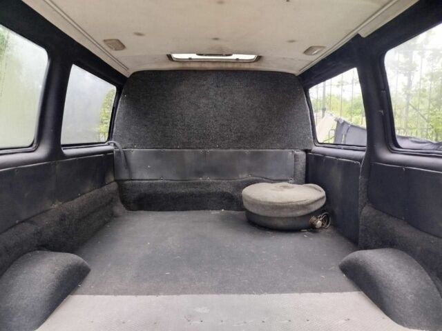 Черный ГАЗ 2217 Соболь, объемом двигателя 2.4 л и пробегом 250 тыс. км за 1350 $, фото 6 на Automoto.ua