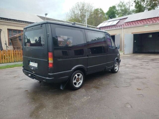 Черный ГАЗ 2217 Соболь, объемом двигателя 2.4 л и пробегом 250 тыс. км за 1350 $, фото 2 на Automoto.ua