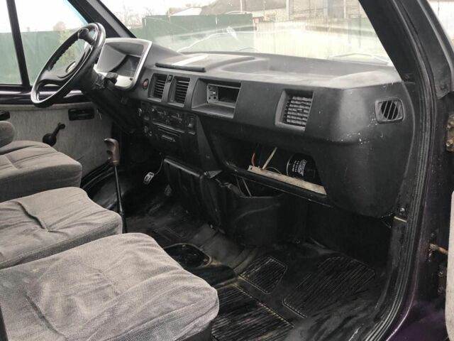 Фиолетовый ГАЗ 2217 Соболь, объемом двигателя 0 л и пробегом 180 тыс. км за 1500 $, фото 3 на Automoto.ua