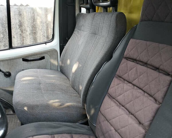 ГАЗ 2217 Соболь, объемом двигателя 2.3 л и пробегом 4 тыс. км за 1318 $, фото 5 на Automoto.ua