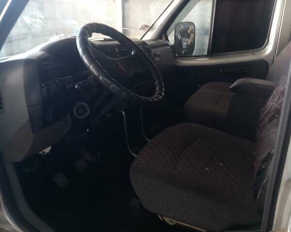 Сірий ГАЗ 2217 Соболь, об'ємом двигуна 2.3 л та пробігом 300 тис. км за 3500 $, фото 5 на Automoto.ua