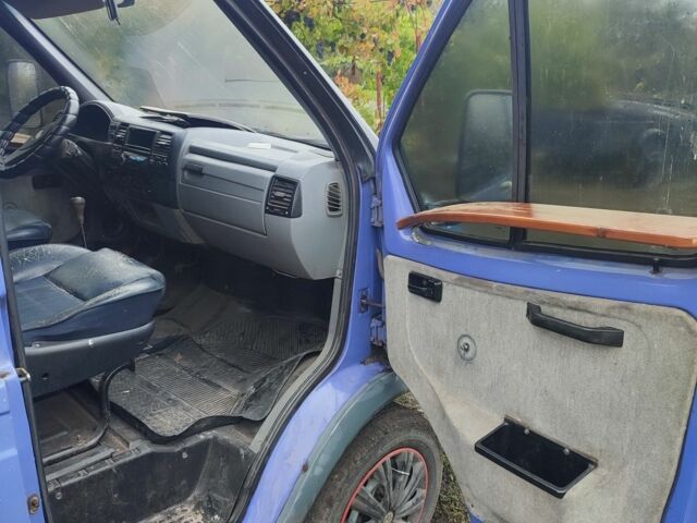 ГАЗ 2217 Соболь 2003 в Кривом Роге на Automoto.ua Синий ГАЗ 2217 Соболь, объемом двигателя 2.3 л и пробегом 200 тыс. км за 2200 $, фото 5 на Automoto.ua