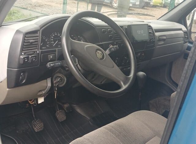 Синій ГАЗ 2217 Соболь, об'ємом двигуна 2.3 л та пробігом 47 тис. км за 4000 $, фото 5 на Automoto.ua