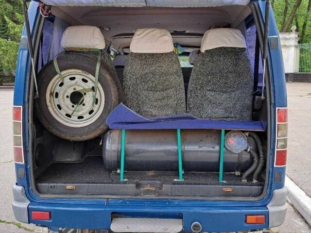 Синий ГАЗ 2217 Соболь, объемом двигателя 2.3 л и пробегом 179 тыс. км за 2800 $, фото 2 на Automoto.ua