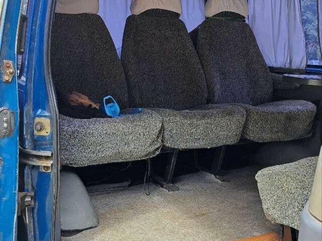 Синий ГАЗ 2217 Соболь, объемом двигателя 2.3 л и пробегом 179 тыс. км за 2800 $, фото 6 на Automoto.ua