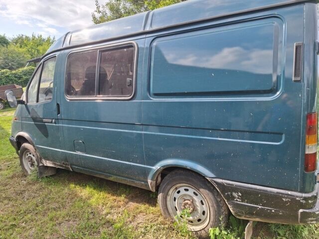 Зелений ГАЗ 2217 Соболь, об'ємом двигуна 2.3 л та пробігом 140 тис. км за 1500 $, фото 3 на Automoto.ua