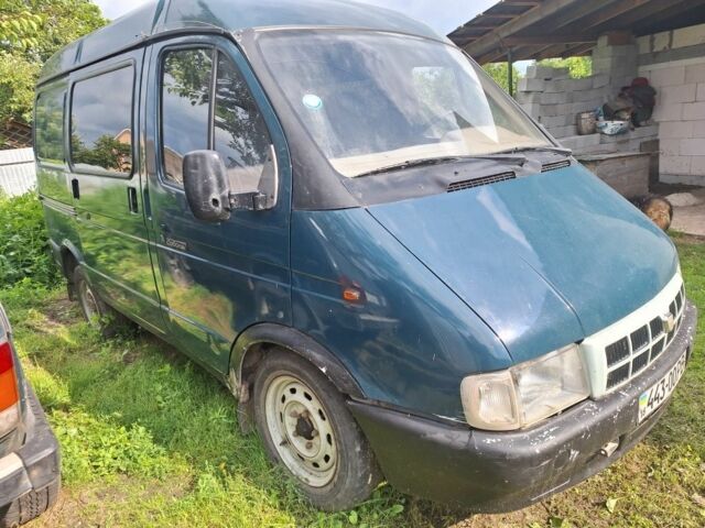 Зелений ГАЗ 2217 Соболь, об'ємом двигуна 2.3 л та пробігом 140 тис. км за 1500 $, фото 1 на Automoto.ua