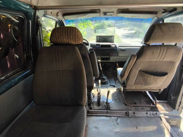 Зеленый ГАЗ 2217 Соболь, объемом двигателя 2.3 л и пробегом 100 тыс. км за 1301 $, фото 5 на Automoto.ua