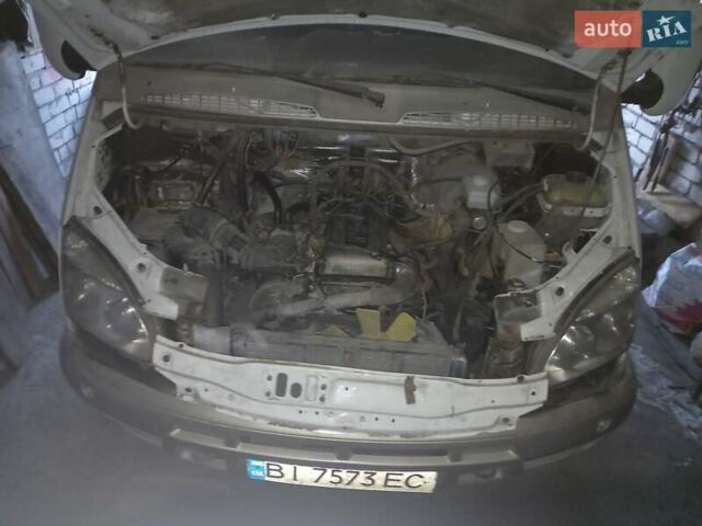 Белый ГАЗ 22171, объемом двигателя 2.45 л и пробегом 250 тыс. км за 1699 $, фото 5 на Automoto.ua