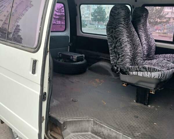 Белый ГАЗ 2217 Баргузин, объемом двигателя 2.3 л и пробегом 97 тыс. км за 2900 $, фото 49 на Automoto.ua