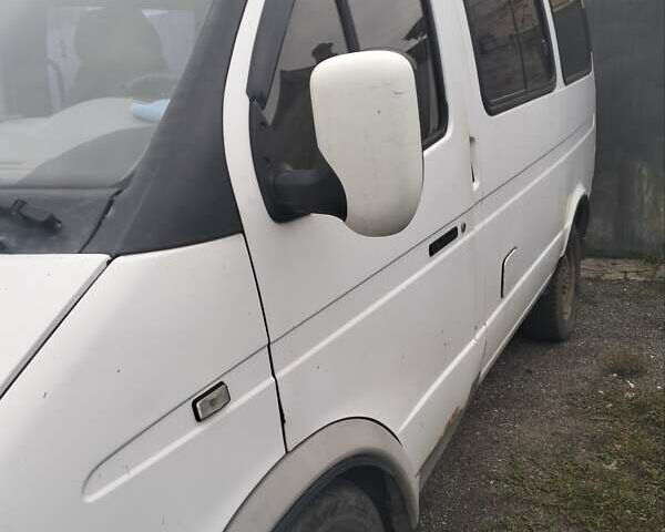 Белый ГАЗ 2217 Баргузин, объемом двигателя 2.29 л и пробегом 185 тыс. км за 3600 $, фото 1 на Automoto.ua