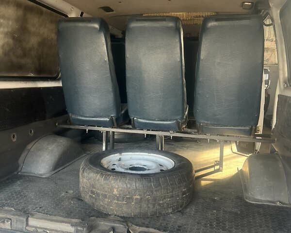 Белый ГАЗ 2217 Баргузин, объемом двигателя 2.29 л и пробегом 120 тыс. км за 1700 $, фото 12 на Automoto.ua