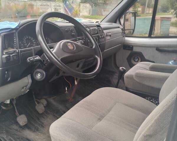 Белый ГАЗ 2217 Баргузин, объемом двигателя 2.29 л и пробегом 185 тыс. км за 3600 $, фото 2 на Automoto.ua