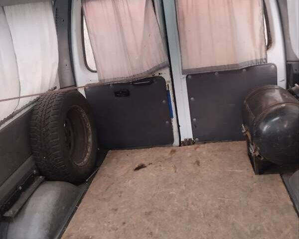 Білий ГАЗ 2217 Баргузин, об'ємом двигуна 2.3 л та пробігом 280 тис. км за 2100 $, фото 6 на Automoto.ua