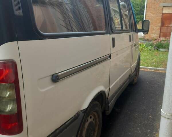 Белый ГАЗ 2217 Баргузин, объемом двигателя 2.29 л и пробегом 203 тыс. км за 1799 $, фото 6 на Automoto.ua