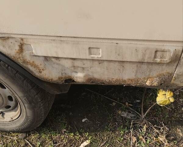 Білий ГАЗ 2217 Баргузин, об'ємом двигуна 2.3 л та пробігом 280 тис. км за 2100 $, фото 4 на Automoto.ua