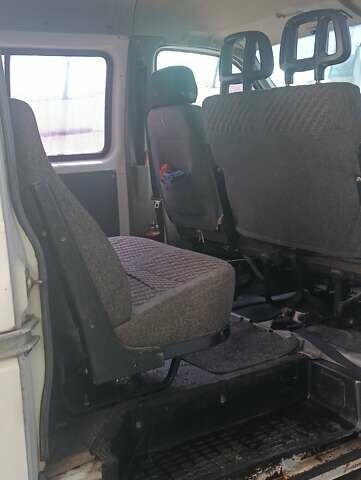 Белый ГАЗ 2217 Баргузин, объемом двигателя 2.3 л и пробегом 358 тыс. км за 1600 $, фото 1 на Automoto.ua