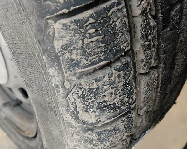 Білий ГАЗ 2217 Баргузин, об'ємом двигуна 2.3 л та пробігом 280 тис. км за 2100 $, фото 3 на Automoto.ua