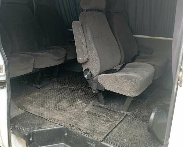 Белый ГАЗ 2217 Баргузин, объемом двигателя 2.46 л и пробегом 223 тыс. км за 3000 $, фото 7 на Automoto.ua