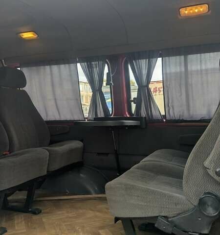 Красный ГАЗ 2217 Баргузин, объемом двигателя 2.3 л и пробегом 91 тыс. км за 2500 $, фото 4 на Automoto.ua