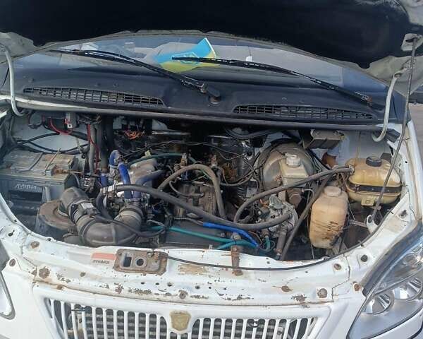 Белый ГАЗ 2310 Соболь, объемом двигателя 2.47 л и пробегом 1 тыс. км за 3900 $, фото 1 на Automoto.ua