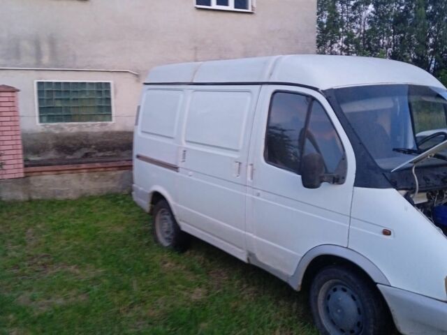 Белый ГАЗ 2310 Соболь, объемом двигателя 2.5 л и пробегом 300 тыс. км за 1500 $, фото 1 на Automoto.ua