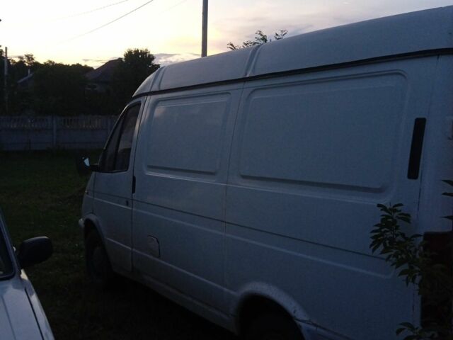 Белый ГАЗ 2310 Соболь, объемом двигателя 2.5 л и пробегом 300 тыс. км за 1500 $, фото 4 на Automoto.ua