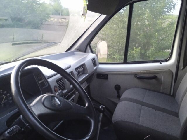 Белый ГАЗ 2310 Соболь, объемом двигателя 2.5 л и пробегом 300 тыс. км за 1500 $, фото 5 на Automoto.ua