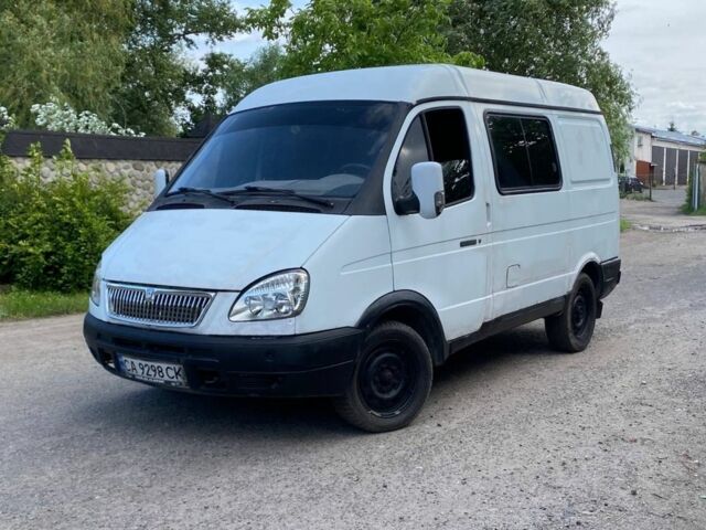 Белый ГАЗ 2310 Соболь, объемом двигателя 2.5 л и пробегом 232 тыс. км за 2200 $, фото 2 на Automoto.ua