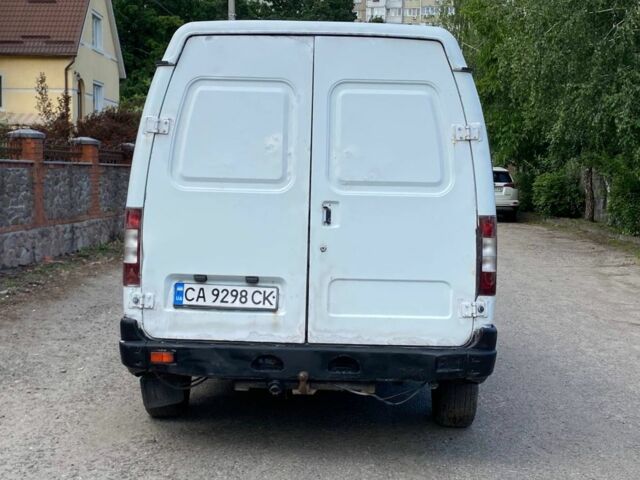 Белый ГАЗ 2310 Соболь, объемом двигателя 2.5 л и пробегом 232 тыс. км за 2200 $, фото 4 на Automoto.ua