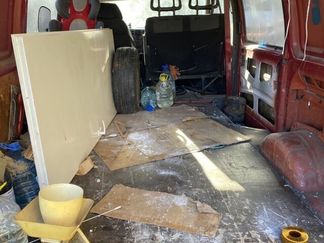 Червоний ГАЗ 2310 Соболь, об'ємом двигуна 2.5 л та пробігом 200 тис. км за 500 $, фото 6 на Automoto.ua