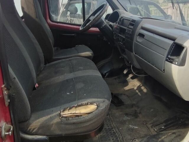 Червоний ГАЗ 2310 Соболь, об'ємом двигуна 2 л та пробігом 100 тис. км за 713 $, фото 4 на Automoto.ua