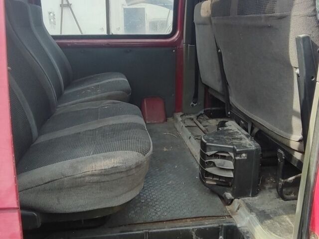 Червоний ГАЗ 2310 Соболь, об'ємом двигуна 2 л та пробігом 100 тис. км за 713 $, фото 3 на Automoto.ua