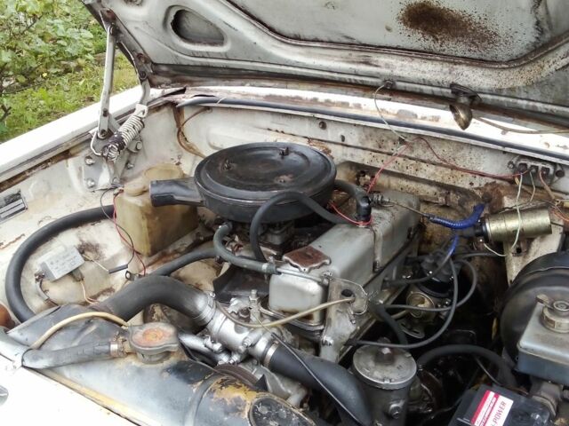 Белый ГАЗ 24-10 Волга, объемом двигателя 0 л и пробегом 100 тыс. км за 362 $, фото 3 на Automoto.ua