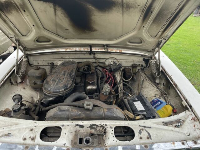 Белый ГАЗ 24-10 Волга, объемом двигателя 0 л и пробегом 1 тыс. км за 474 $, фото 1 на Automoto.ua