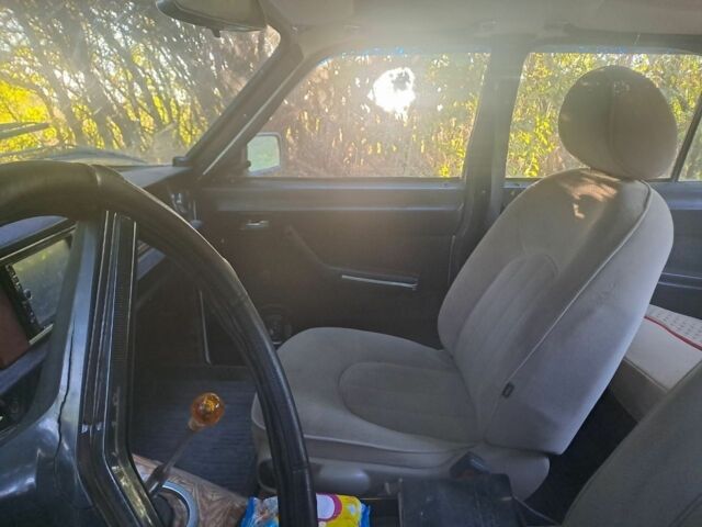 Білий ГАЗ 24-10 Волга, об'ємом двигуна 2.4 л та пробігом 500 тис. км за 715 $, фото 5 на Automoto.ua