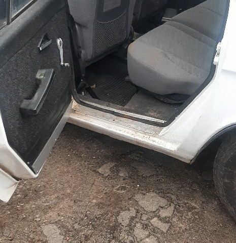 Белый ГАЗ 24-10 Волга, объемом двигателя 2.5 л и пробегом 100 тыс. км за 712 $, фото 5 на Automoto.ua