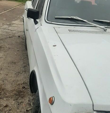 Белый ГАЗ 24-10 Волга, объемом двигателя 2.5 л и пробегом 100 тыс. км за 712 $, фото 1 на Automoto.ua