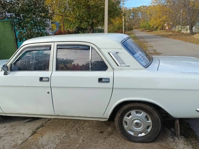 Білий ГАЗ 24-10 Волга, об'ємом двигуна 2.4 л та пробігом 100 тис. км за 1429 $, фото 1 на Automoto.ua