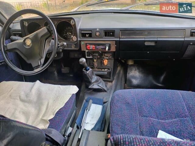Белый ГАЗ 24-10 Волга, объемом двигателя 2.4 л и пробегом 153 тыс. км за 600 $, фото 4 на Automoto.ua