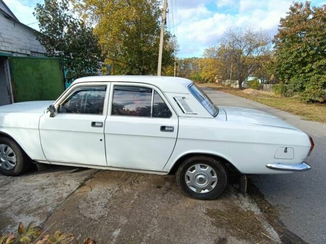 Білий ГАЗ 24-10 Волга, об'ємом двигуна 2.4 л та пробігом 100 тис. км за 1429 $, фото 4 на Automoto.ua
