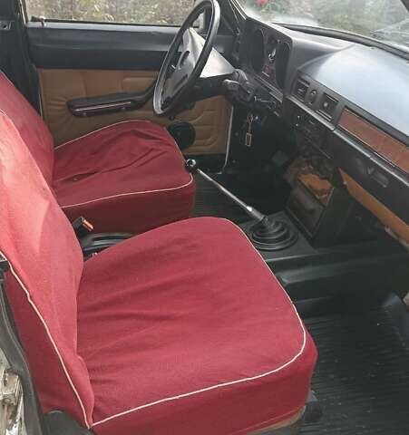 Белый ГАЗ 24-10 Волга, объемом двигателя 2.4 л и пробегом 100 тыс. км за 1429 $, фото 3 на Automoto.ua